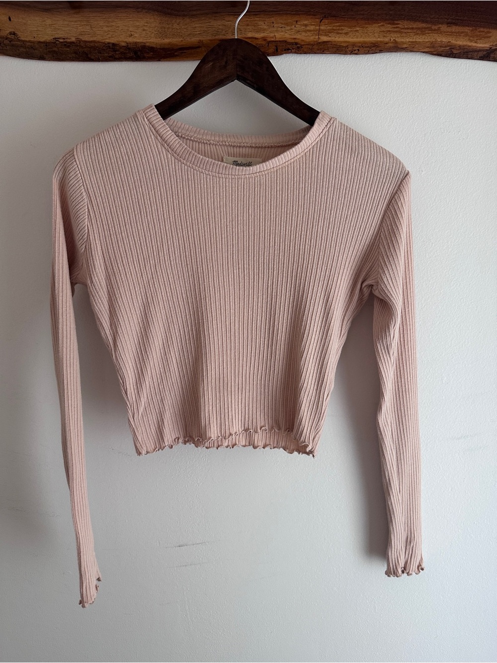 Women’s Ribbed Long-Sleeve Crop Top - Blush Pink 100% cotton lettuce hem Madewel